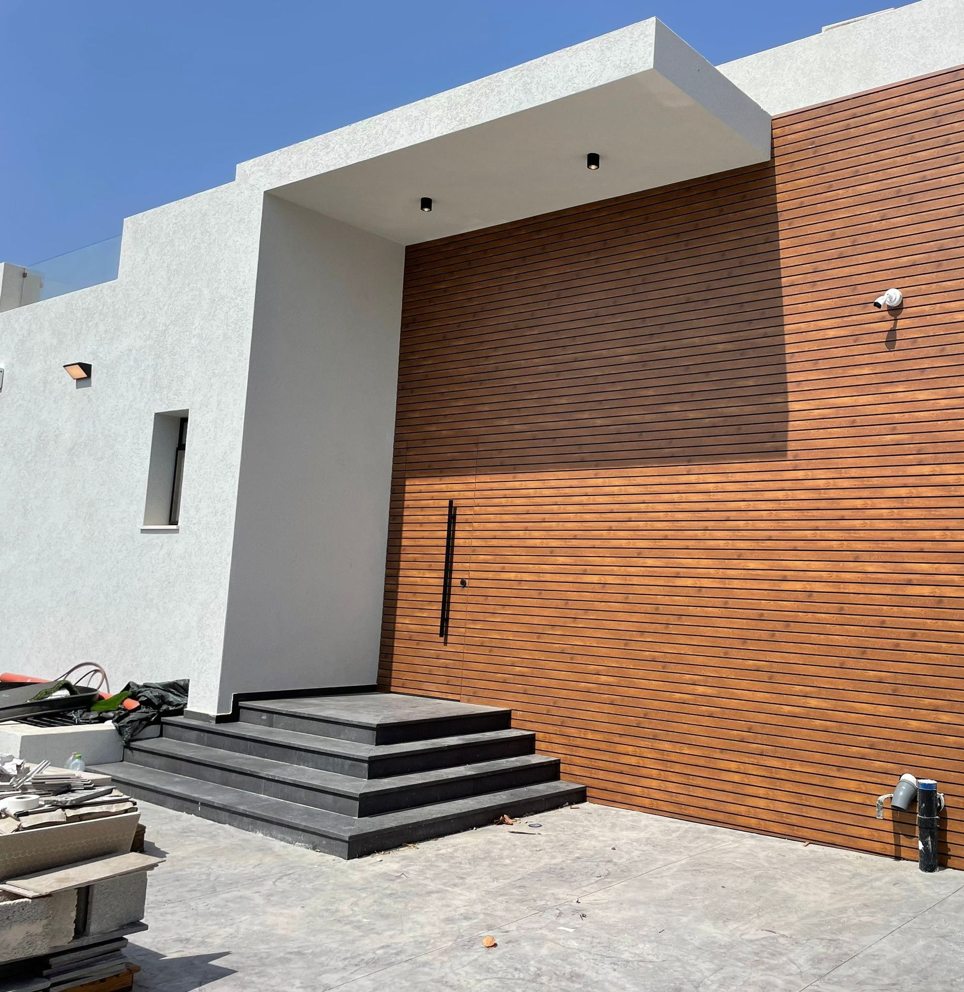 AlumLA Galleries: Explore Our Diverse Cladding Projects